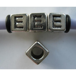 Distanziatore lettera cubo E