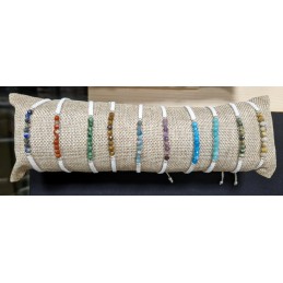 BRACCIALE IN SETA E PIETRA