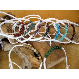 BRACCIALE IN SETA E PIETRA